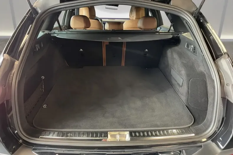 Mercedes-Benz E 220 (Clasa E) din 2025 cu 30.077 km - oferta MER196948 - foto 14