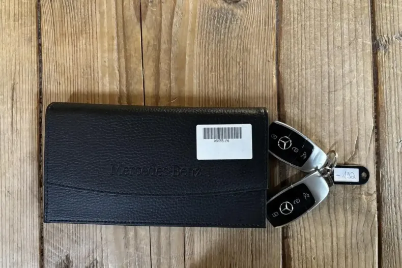 Mercedes-Benz E 400 (Clasa E) din 2023 cu 24.716 km - oferta MER196950 - foto 20