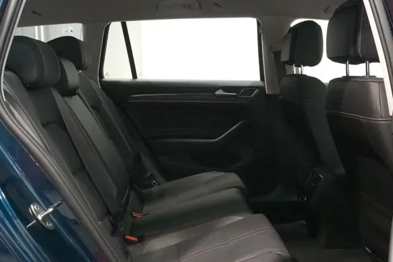 Volkswagen Passat Alltrack din 2022 cu 81.279 km - oferta VOL196951 - foto 30