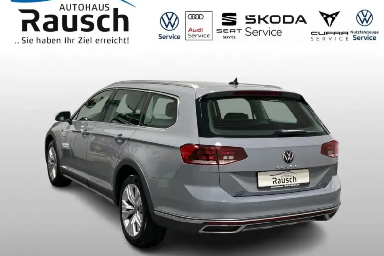 Volkswagen Passat Alltrack din 2023 cu 46.702 km - oferta VOL196953 - foto 3