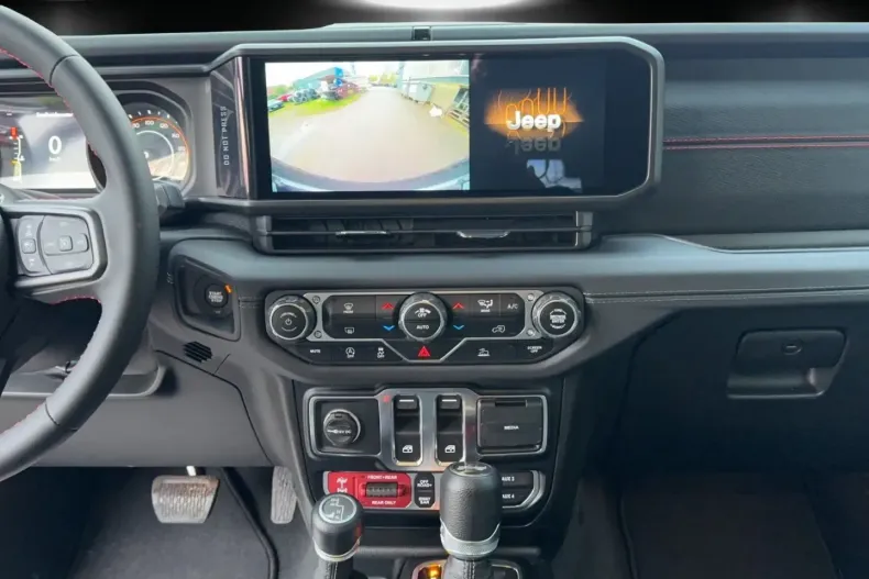 Jeep Wrangler din 2025 cu 14.990 km - oferta JEE196954 - foto 9