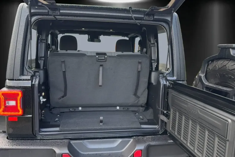 Jeep Wrangler din 2025 cu 14.990 km - oferta JEE196954 - foto 13