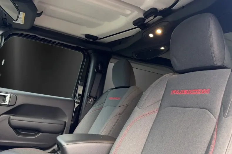 Jeep Wrangler din 2025 cu 14.990 km - oferta JEE196954 - foto 15