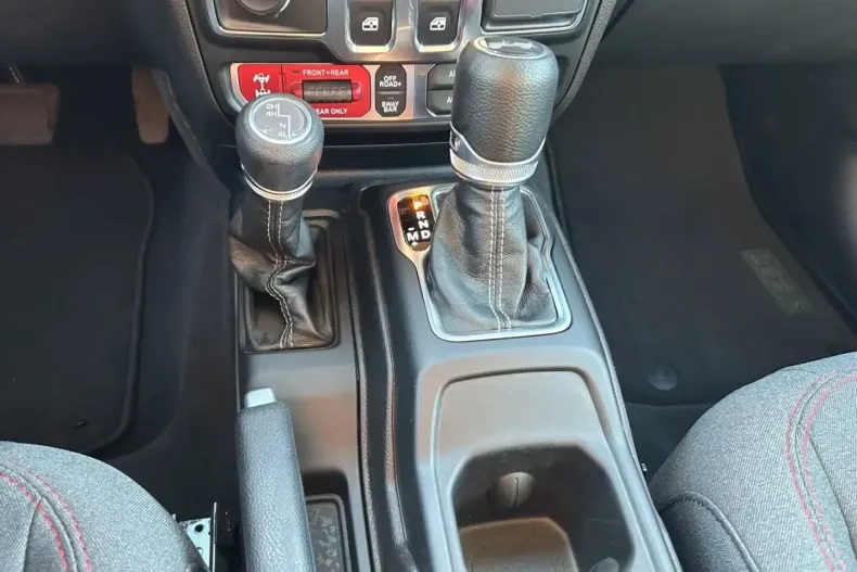Jeep Wrangler din 2024 cu 10 km - oferta JEE196960 - foto 11