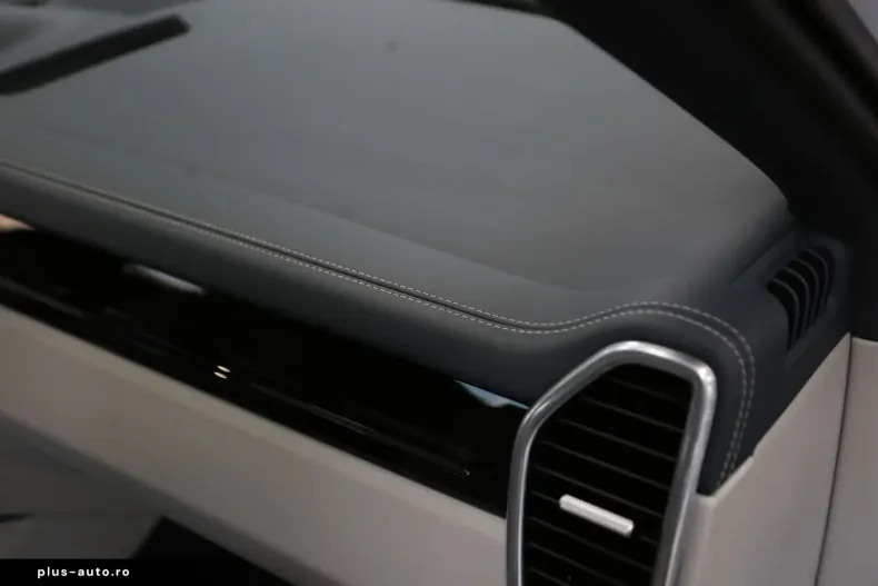 Porsche Cayenne din 2023 cu 11.074 km - oferta POR196971 - foto 22
