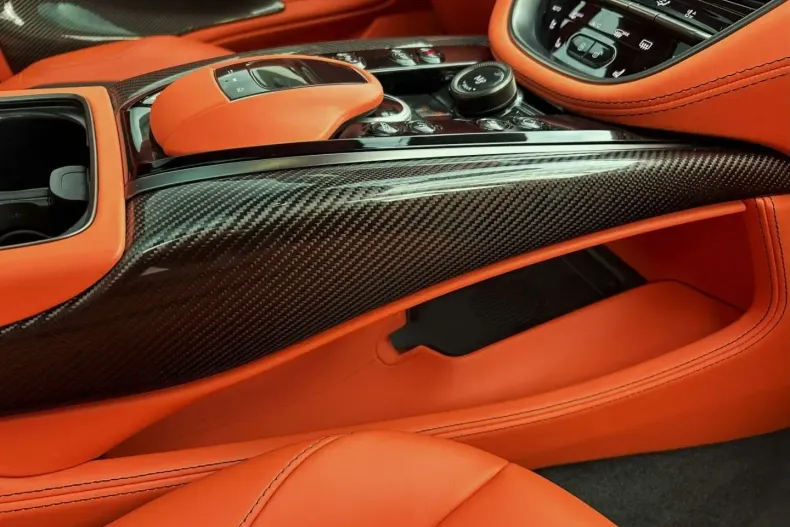 Aston Martin DBX din 2023 cu 13.000 km - oferta AST196972 - foto 21