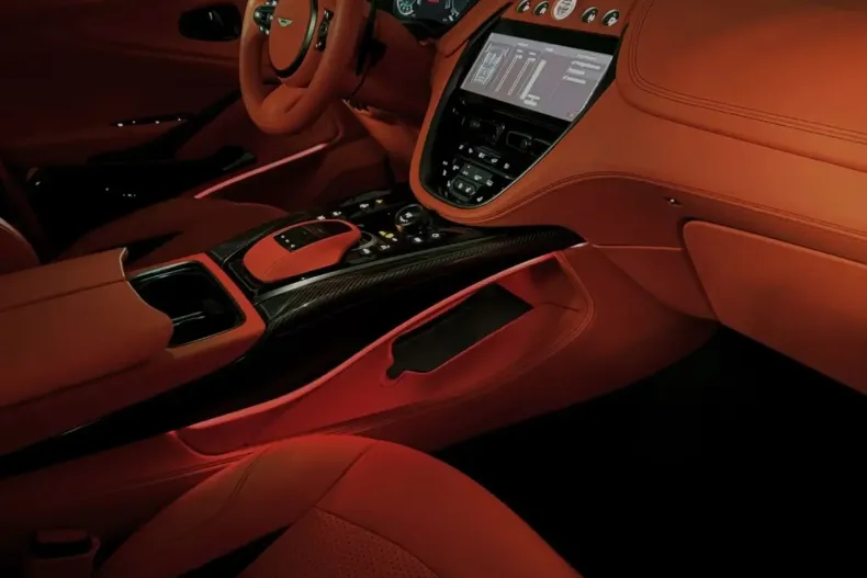 Aston Martin DBX din 2023 cu 13.000 km - oferta AST196972 - foto 40