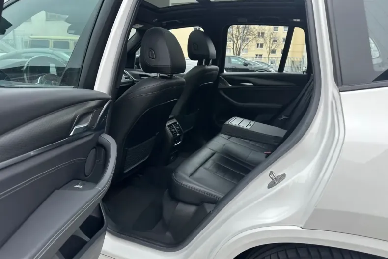 BMW X3 (Seria X) din 2022 cu 121.130 km - oferta BMW196974 - foto 12