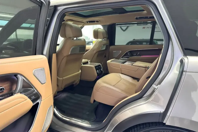 Land Rover Range Rover din 2023 cu 129.000 km - oferta LAN196977 - foto 15