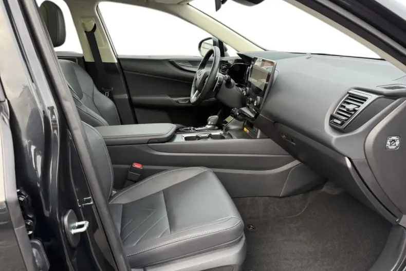 Lexus NX 350h din 2024 cu 41.838 km - oferta LEX196980 - foto 19