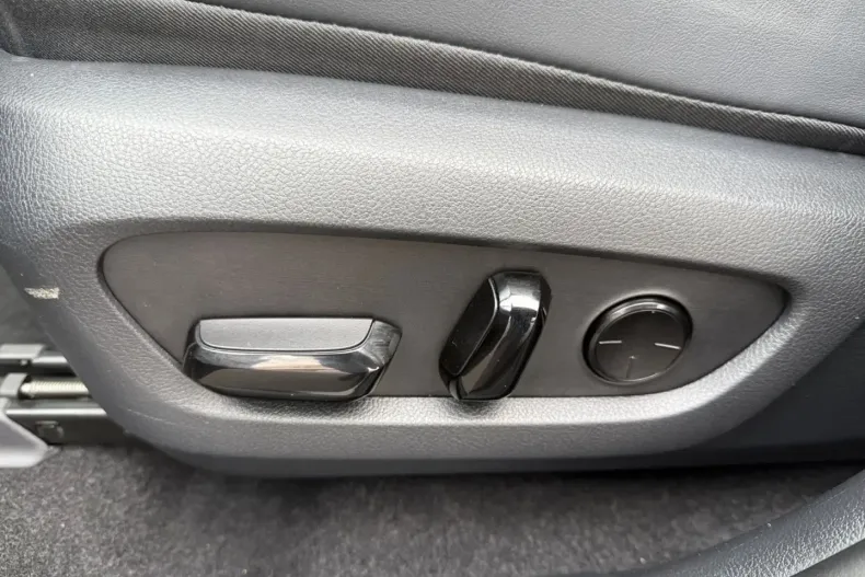 Lexus NX 350h din 2024 cu 41.838 km - oferta LEX196980 - foto 25