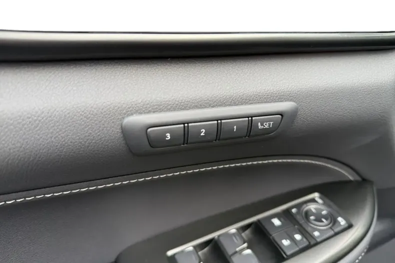 Lexus NX 350h din 2024 cu 41.838 km - oferta LEX196980 - foto 26