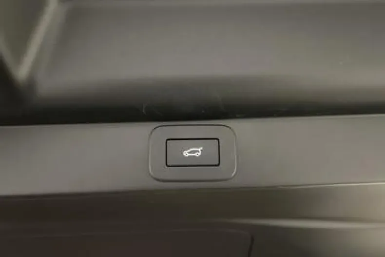 Land Rover Range Rover din 2025 cu 27.654 km - oferta LAN196984 - foto 19