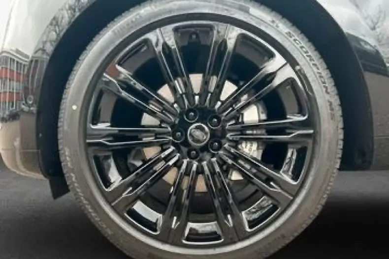 Land Rover Range Rover din 2025 cu 22.611 km - oferta LAN196987 - foto 6