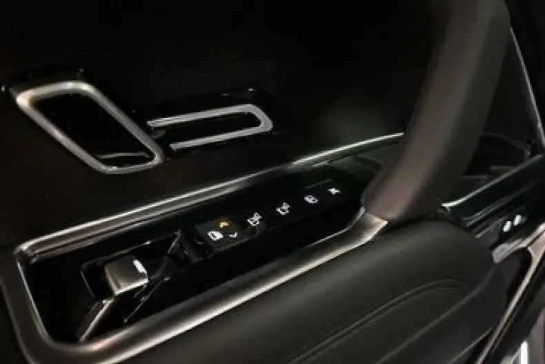 Land Rover Range Rover din 2025 cu 22.611 km - oferta LAN196987 - foto 18