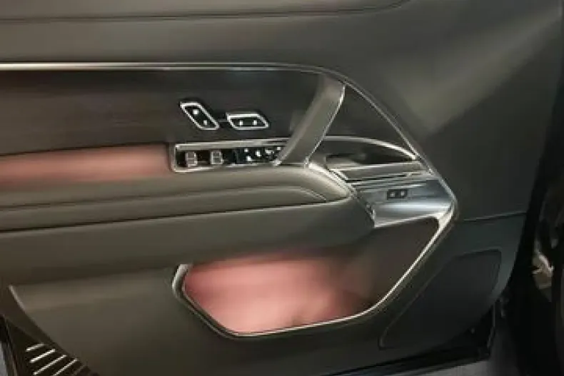 Land Rover Range Rover din 2025 cu 22.611 km - oferta LAN196987 - foto 19