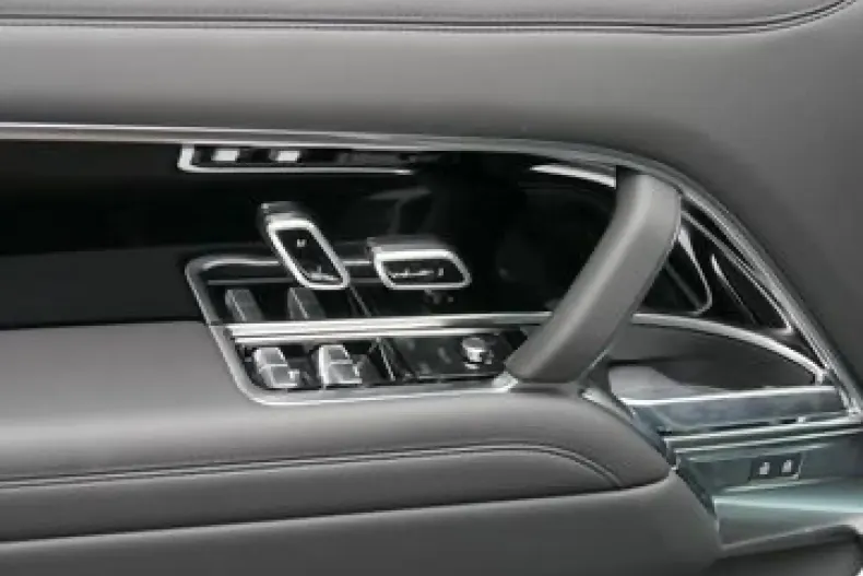 Land Rover Range Rover din 2025 cu 3.020 km - oferta LAN196989 - foto 13