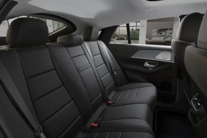 Mercedes-Benz GLE 400 (Clasa GLE) din 2025 cu 16.028 km - oferta MER196992 - foto 9