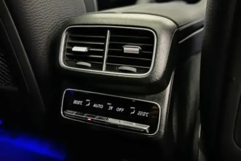 Mercedes-Benz GLE 400 (Clasa GLE) din 2024 cu 34.966 km - oferta MER196994 - foto 17