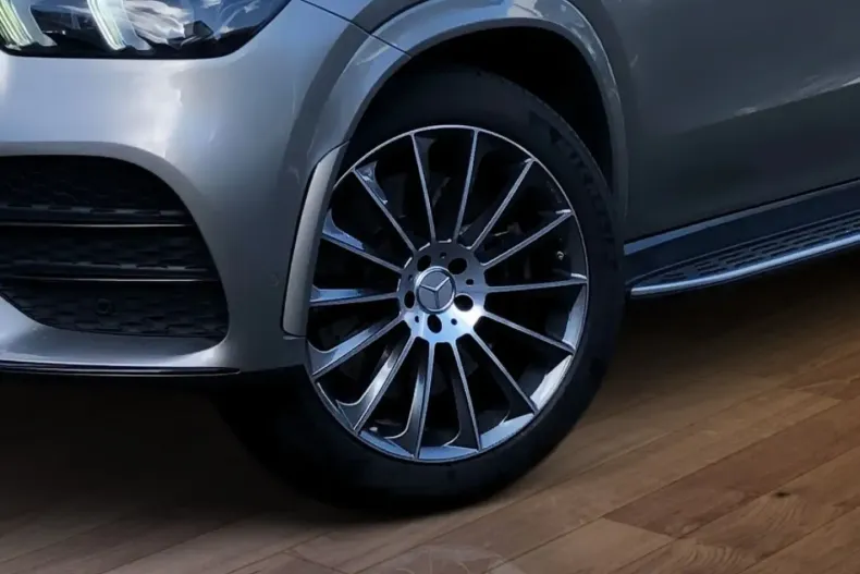 Mercedes-Benz GLE 400 (Clasa GLE) din 2024 cu 43.134 km - oferta MER196999 - foto 2