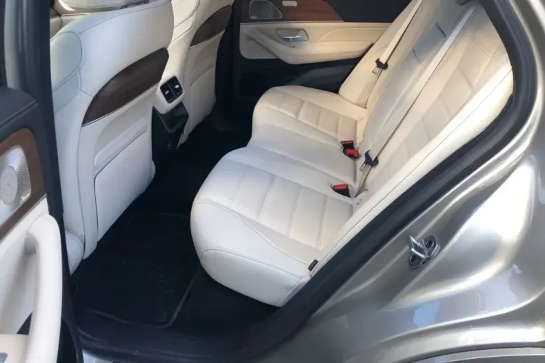 Mercedes-Benz GLE 400 (Clasa GLE) din 2024 cu 43.134 km - oferta MER196999 - foto 5