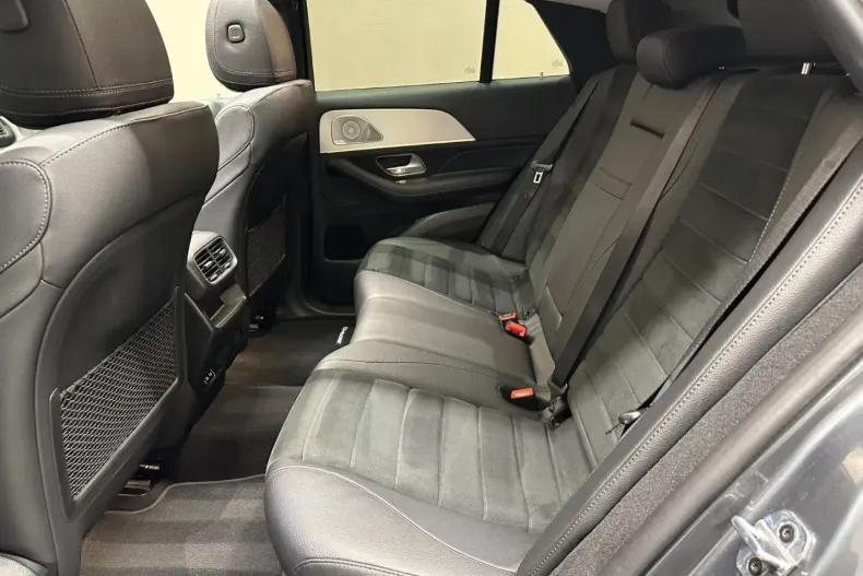 Mercedes-Benz GLE 400 (Clasa GLE) din 2024 cu 24.000 km - oferta MER197000 - foto 12