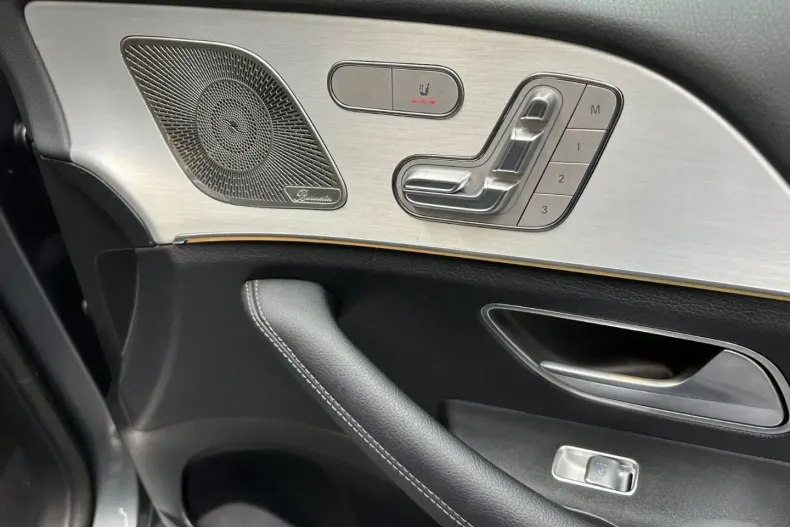 Mercedes-Benz GLE 400 (Clasa GLE) din 2024 cu 24.000 km - oferta MER197000 - foto 21