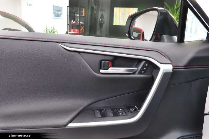 Toyota RAV4 din 2025 cu 500 km - oferta TOY197022 - foto 9