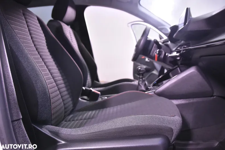 Peugeot 208 din 2023 cu 64.840 km - oferta PEU197024 - foto 12
