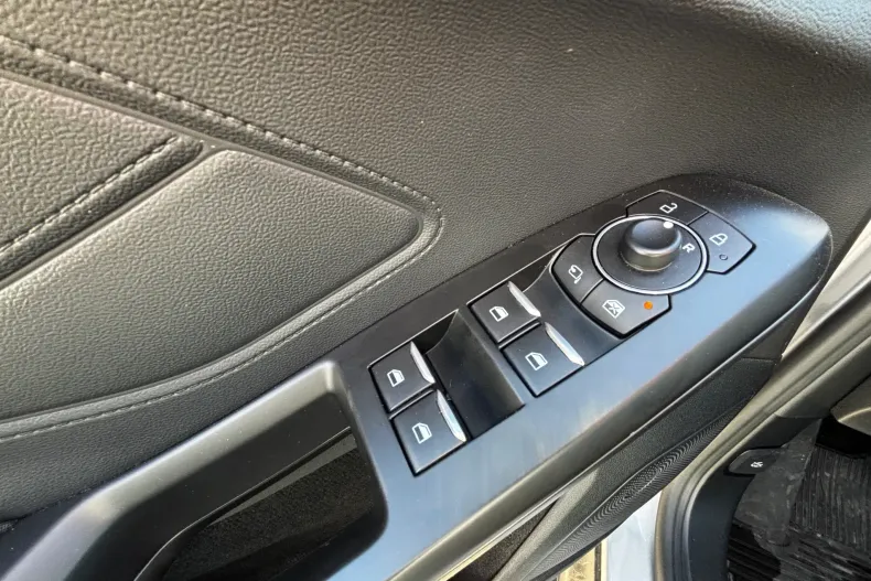 Ford Focus din 2021 cu 46.374 km - oferta FOR197031 - foto 10
