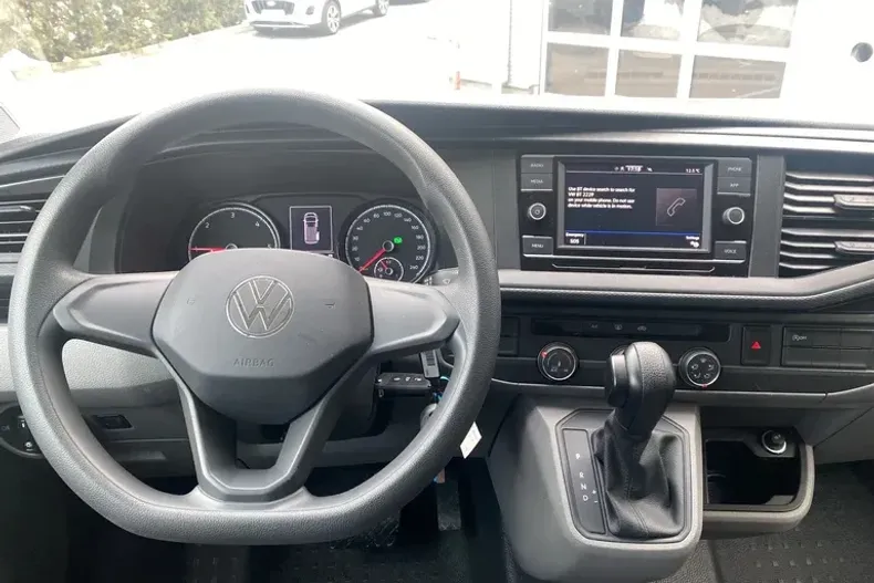 Volkswagen Multivan din 2023 cu 52.999 km - oferta VOL197043 - foto 16