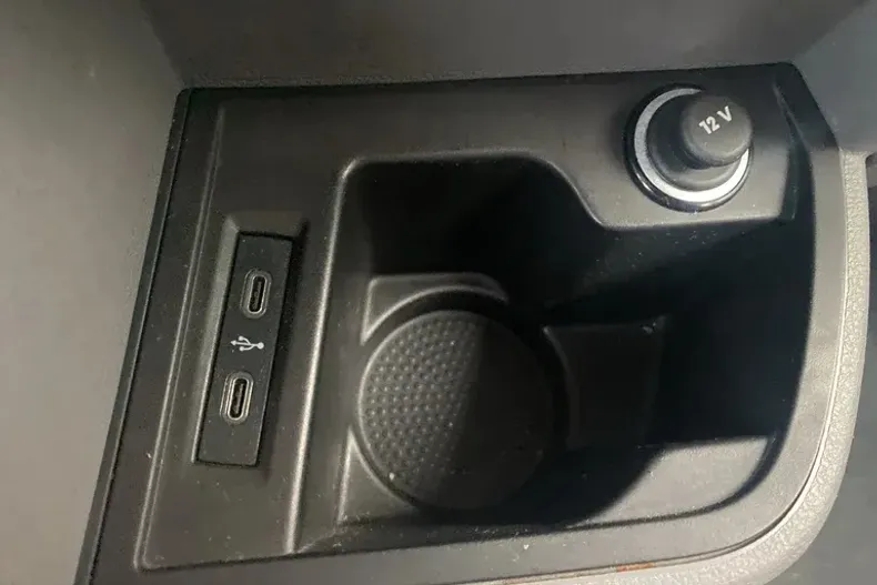 Volkswagen Multivan din 2023 cu 52.999 km - oferta VOL197043 - foto 29