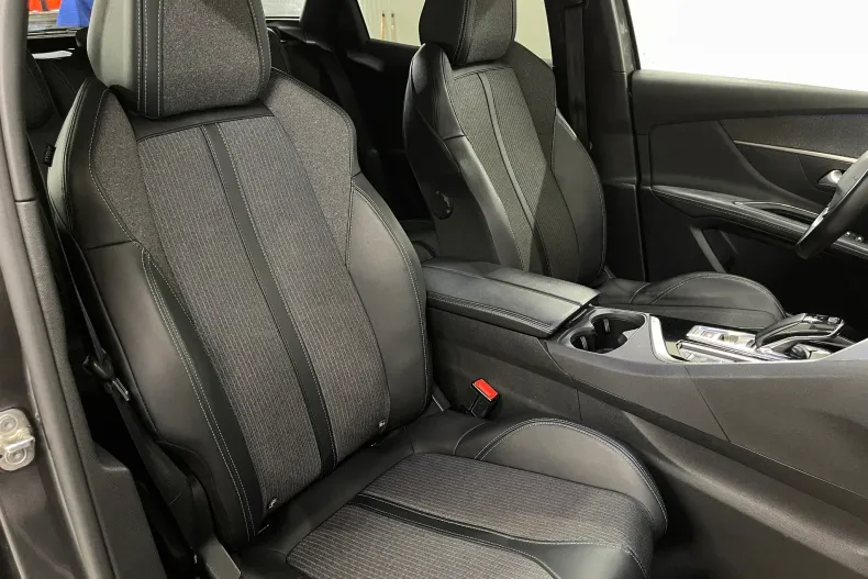 Peugeot 3008 din 2022 cu 95.232 km - oferta PEU197051 - foto 10