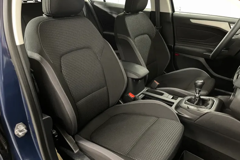 Ford Focus din 2020 cu 54.694 km - oferta FOR197053 - foto 9