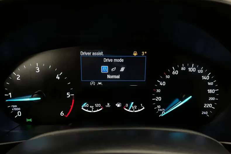 Ford Focus din 2020 cu 54.694 km - oferta FOR197053 - foto 19