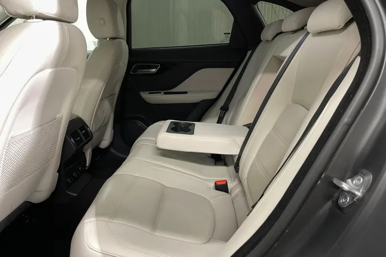 Jaguar F-Pace din 2020 cu 135.174 km - oferta JAG197054 - foto 12