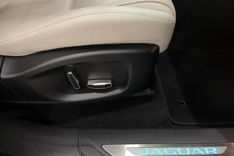 Jaguar F-Pace din 2020 cu 135.174 km - oferta JAG197054 - foto 23