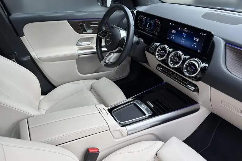 Mercedes-Benz GLA din 2023 cu 22.500 km - oferta MER197056 - foto 12