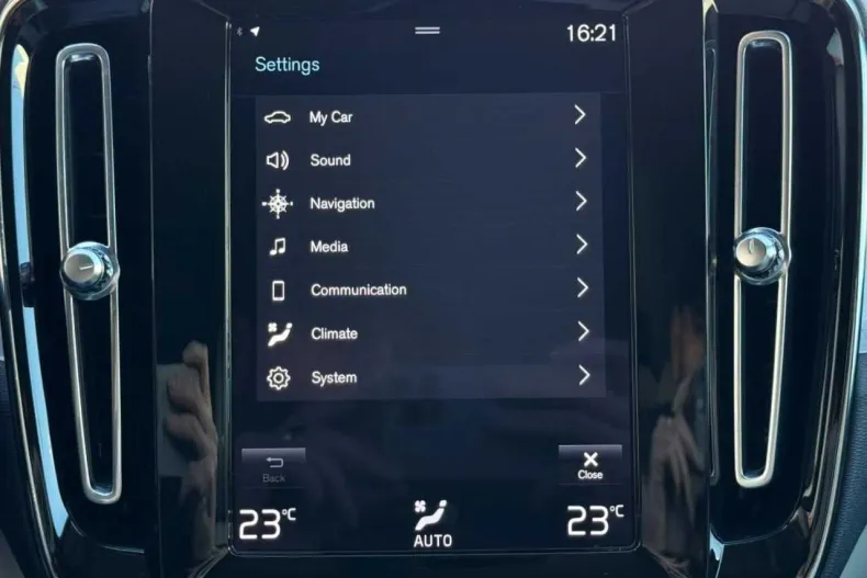 Volvo XC40 din 2021 cu 87.000 km - oferta VOL197058 - foto 26