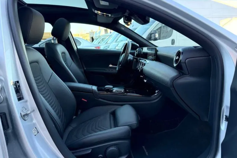 Mercedes-Benz A 180 (Clasa A) din 2020 cu 149.000 km - oferta MER197059 - foto 19