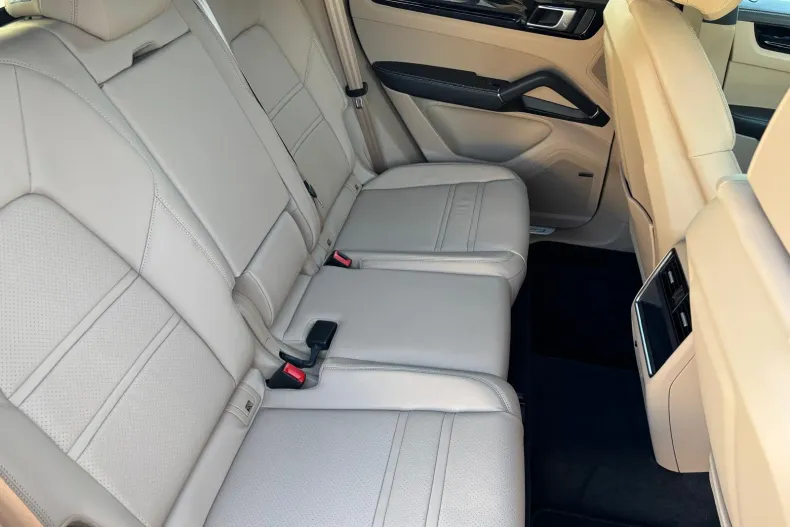 Porsche Cayenne din 2022 cu 20.600 km - oferta POR197061 - foto 17