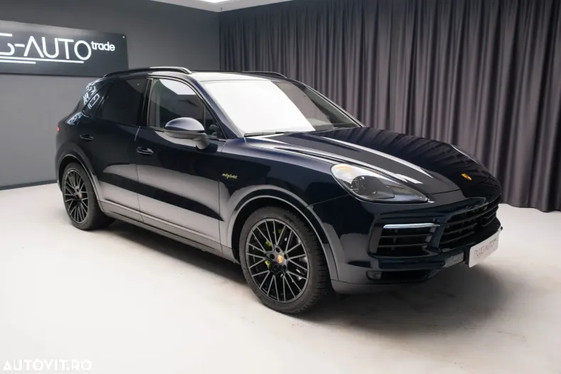 Porsche Cayenne din 2023 cu 69.600 km - oferta POR197063 - foto 1
