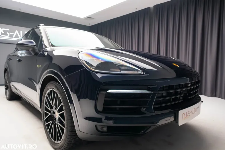 Porsche Cayenne din 2023 cu 69.600 km - oferta POR197063 - foto 4
