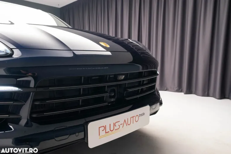 Porsche Cayenne din 2023 cu 69.600 km - oferta POR197063 - foto 5