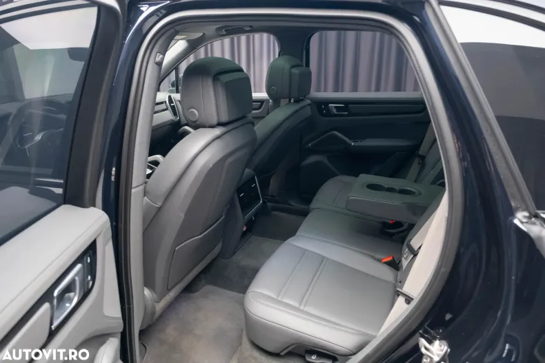 Porsche Cayenne din 2023 cu 69.600 km - oferta POR197063 - foto 17