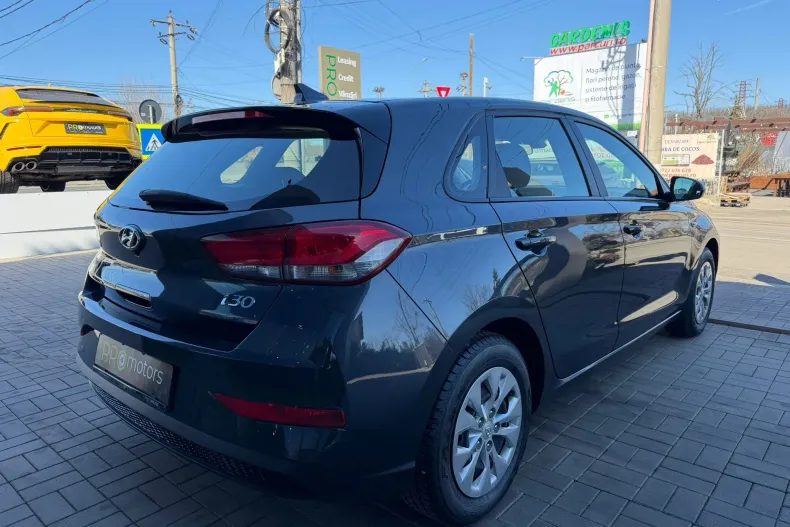 Hyundai i30 din 2022 cu 68.710 km - oferta HYU197065 - foto 7