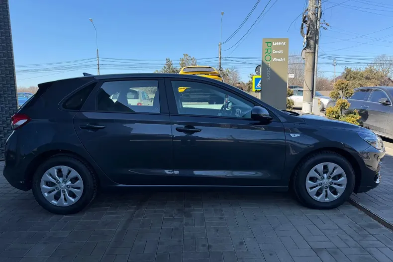Hyundai i30 din 2022 cu 68.710 km - oferta HYU197065 - foto 8