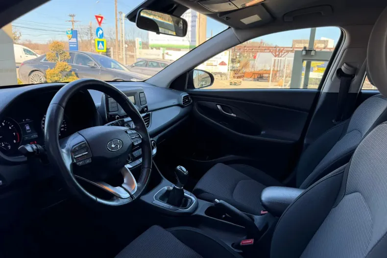 Hyundai i30 din 2022 cu 68.710 km - oferta HYU197065 - foto 11