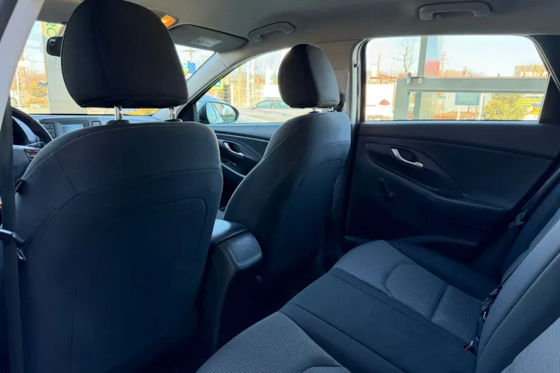 Hyundai i30 din 2022 cu 68.710 km - oferta HYU197065 - foto 12