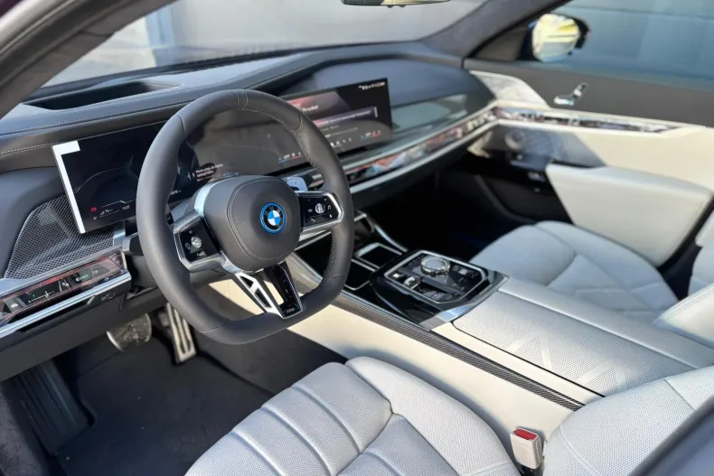 BMW 750e (Seria 7) din 2026 cu 12.000 km - oferta BMW197068 - foto 9